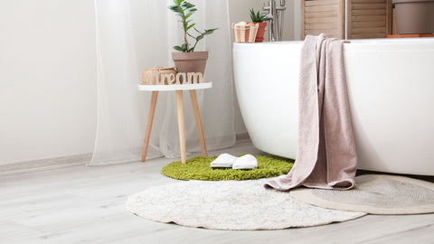 Comment nettoyer efficacement un tapis de bain ?